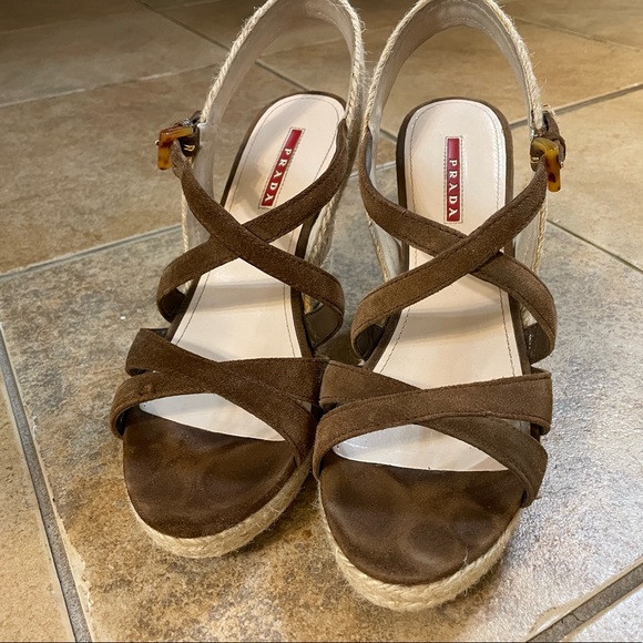 Brown wedge sandals - Picture 1 of 5